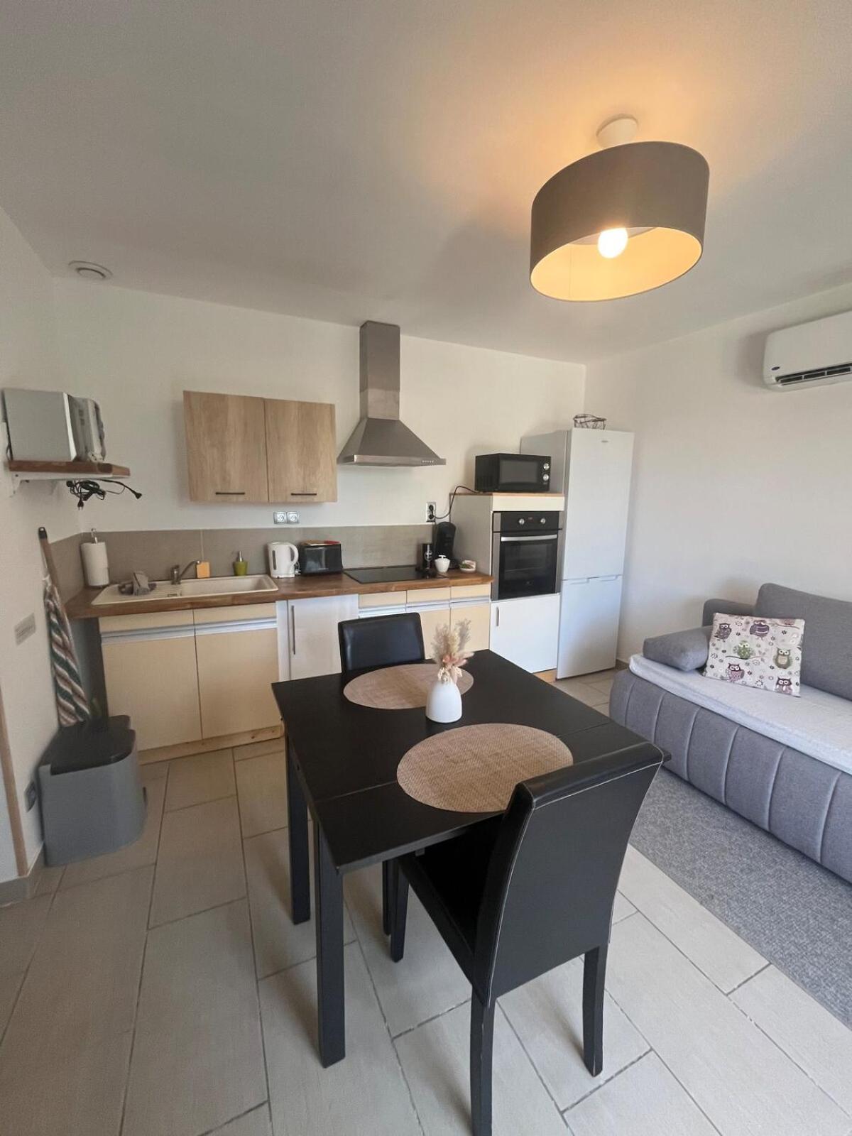 Apartment Cosy Avec Climatisation Et Terrasse *